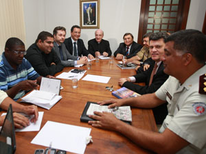 Reunião com arcebispo de Salvador (Foto: Divulgação/Secom)