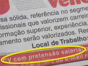 Exemplo de anúncio com pedido de envio de pretensão salarial publicado no jornal 'O Estado de S. Paulo' no domingo (11) (Foto: Reprodução)