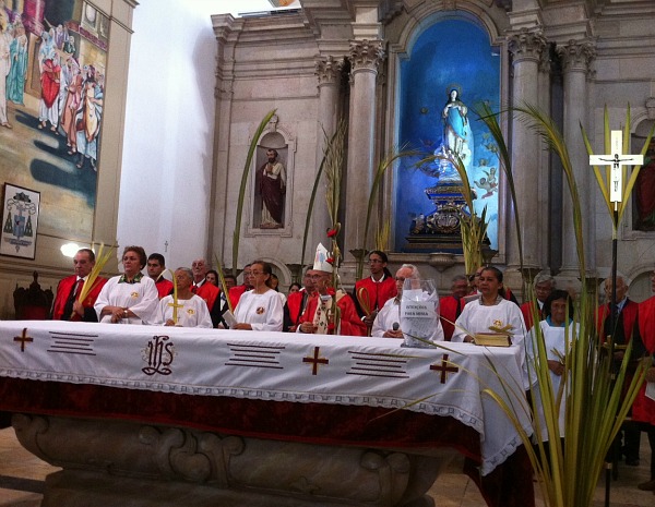 Missa foi presidida pelo Arcebispo de Manaus Dom Luiz Soares Vieira (Foto: Jackeline Farah/ TV Amazonas)