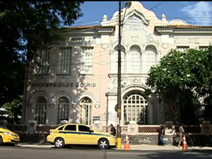 Fachada da reitoria da EMC da Unirio (Foto: Reprodução/TV Globo)