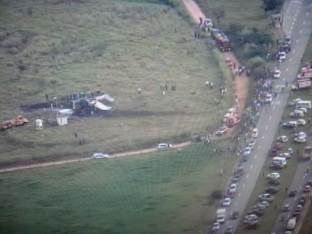 Movimento é grande próximo ao aeroporto de Jundiaí (Foto: Reprodução/TV Globo)