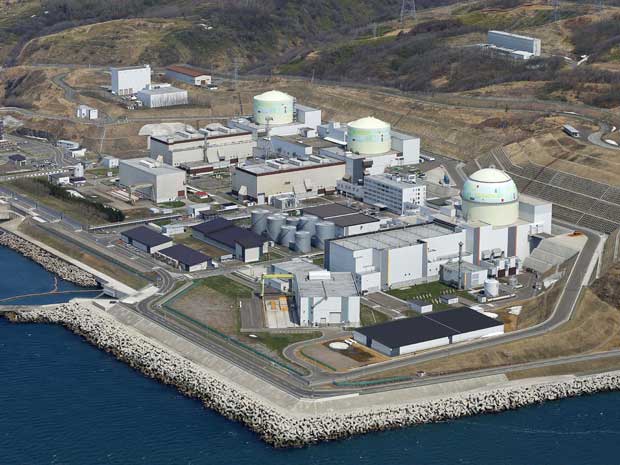 Imagem aérea da usina nuclear de Tomari. Seu último reator será desligado para manutenção que pode durar mais de 70 dias. (Foto: Arquivo / Kyodo News / AP Photo)