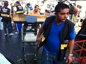 Ambulantes foram informados sobre a operação e poucos estavam no local (Foto: Carlos Eduardo Matos/G1)