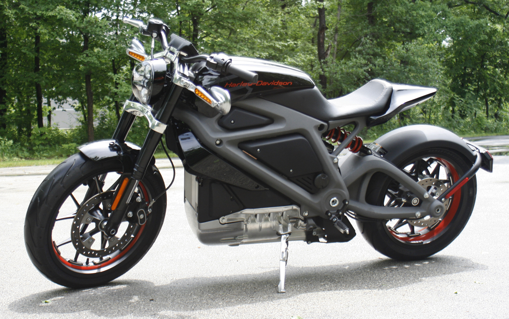 Harley-Davidson LIveWire é a primeira moto elétrica da marca