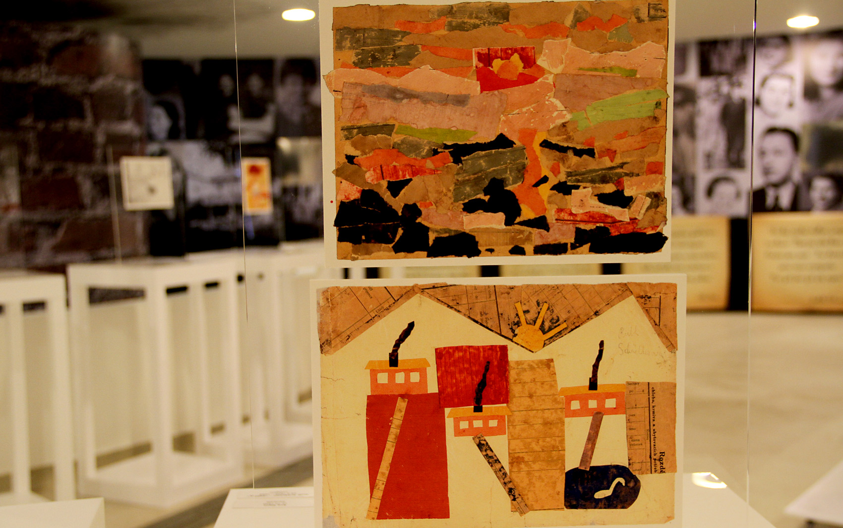 Desenhos em exposição na mostra 
