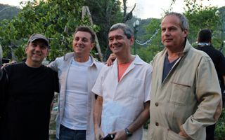Afonso, Jayme Monjardim e João Daniel produzem vinheta de ano (Foto: TV Globo / Camila Crespo)
