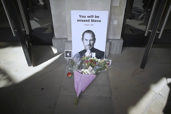 Você fará falta, Steve. Londres, Inglaterra (Foto: Peter Macdiarmid, Getty Images)