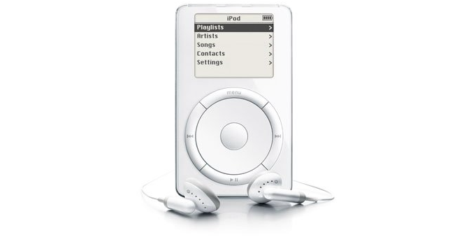 Em 2001, Apple revolucionou o modo de ouvir música e os fones de ouvido (Foto: Divulgação/ Apple)