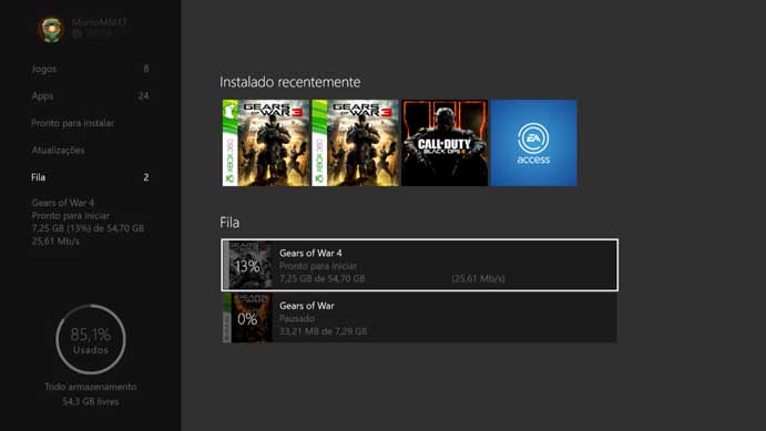 Aguarde a instalação do Gears of War 4 no Xbox One (Foto: Reprodução/Murilo Molina)